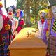 Illustration for article titled iModern Family/i: “Send Out The Clowns”